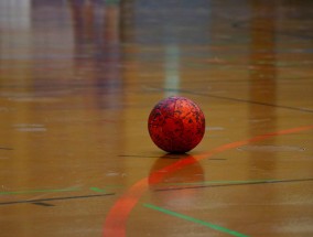 极速NBA体育直播，指尖掌控赛场，实时点燃激情