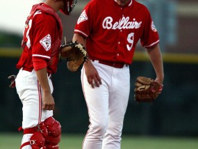 接力时刻，体育直播中的团队协作与激情传递