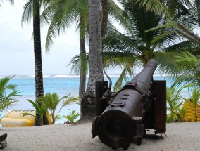 格陵兰岛，地球最后的漂流瓶正在缓缓漂走