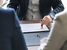 东莞离婚率飙升引热议，官方回应背后折射的婚姻现实