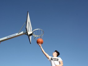 上篮体育直播，镜头下的篮球美学与竞技张力