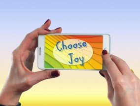 轻松中奖，开心彩票下载手机版指南与注意事项