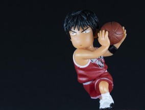 爱动体育网篮球直播，沉浸式观赛新体验，点燃你的篮球激情！