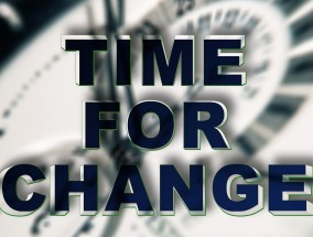 直播浪潮下的体育产业变革，从流量狂欢到价值重构