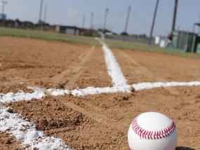 蓝鲸直播体育app，沉浸式观赛新体验，打造体育迷专属生态圈