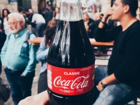 直播时代下的品牌突围，可乐体育营销如何泡出爆款？解码大宝现象背后的流量密码