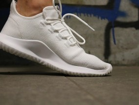 直播带货新赛道，体育女鞋如何引爆电商江湖？