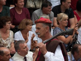 从观众到参与者，体育直播的沉浸式革命