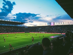 178直播体育赛事NBA，沉浸式观赛新体验，点燃篮球迷的激情之夜