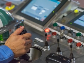 揭秘大发游戏，有人靠它月入十万吗？行业现状与风险全解析