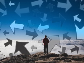 蓝鲸体育直播底薪模式，行业新趋势还是双刃剑？