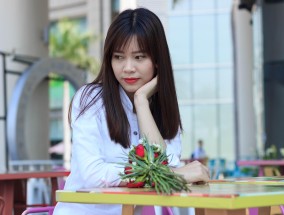 从镜头前到赛场边，体育女直播的蜕变与突破