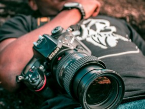 汗水与镜头，体育生直播背后的青春叙事