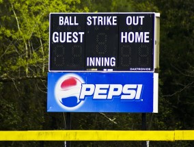 畅享赛事不花钱，可乐品牌如何重塑体育直播生态？