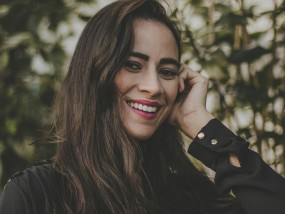 泪光与呐喊，体育频道直播中的感动瞬间