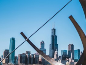 直播镜头下的东方体育帝国，解码北京如何重塑全球赛事传播格局