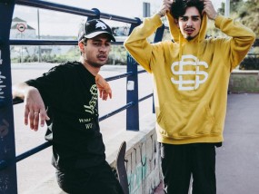 当体育直播遇见爱情，那些屏幕外的默契瞬间