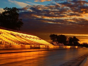 蓝湖体育直播，沉浸式观赛新体验，点燃你的运动激情！