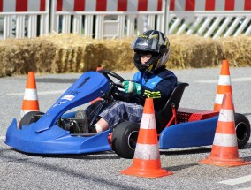 体育直播赛道火热 人才争夺战升级