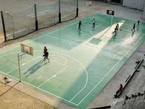 实时比分追踪与智能分析，体育篮球竞彩直播的革新体验