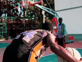 免费体育直播新体验，JRS直播360全景视角引爆观赛热潮