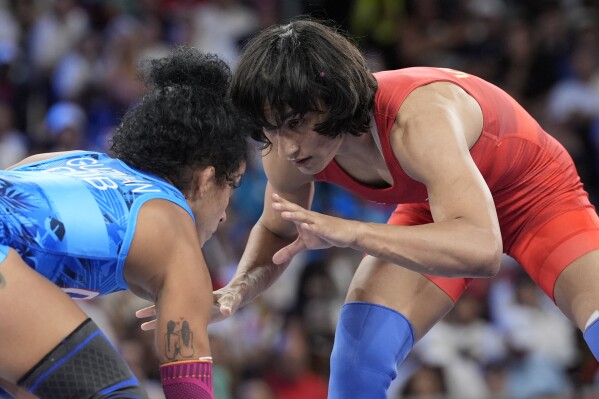 维内什·弗加特(Vinesh Phogat)要求共享奥运摔跤银牌的上诉被仲裁法庭驳回