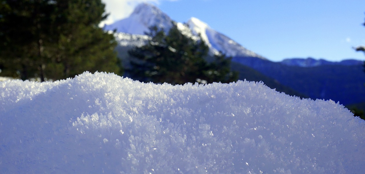 东北雪域，雪至发紫的壮美画卷