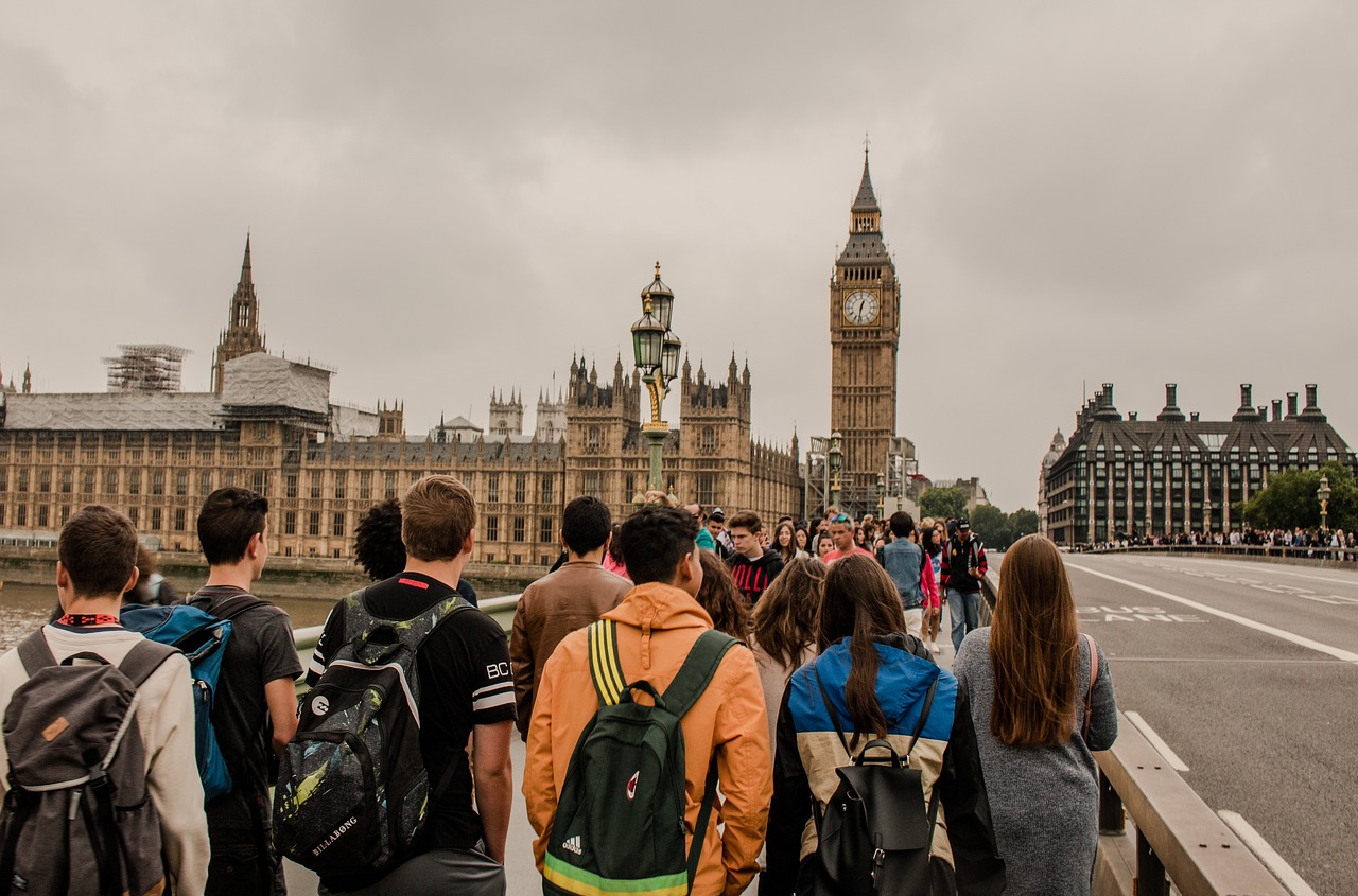 英国妈妈搬到西班牙，能源账单让她无语