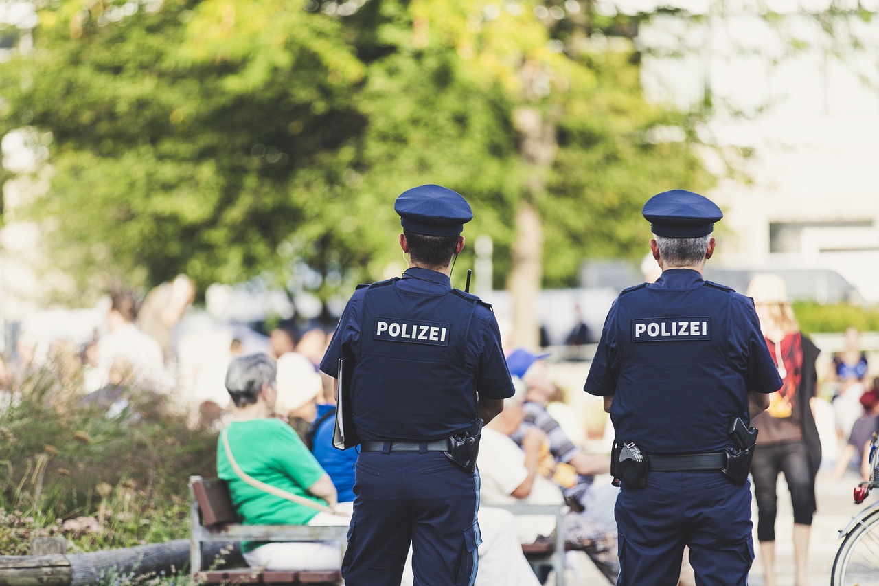 疫情下的女警，守护与担当疫情 女警