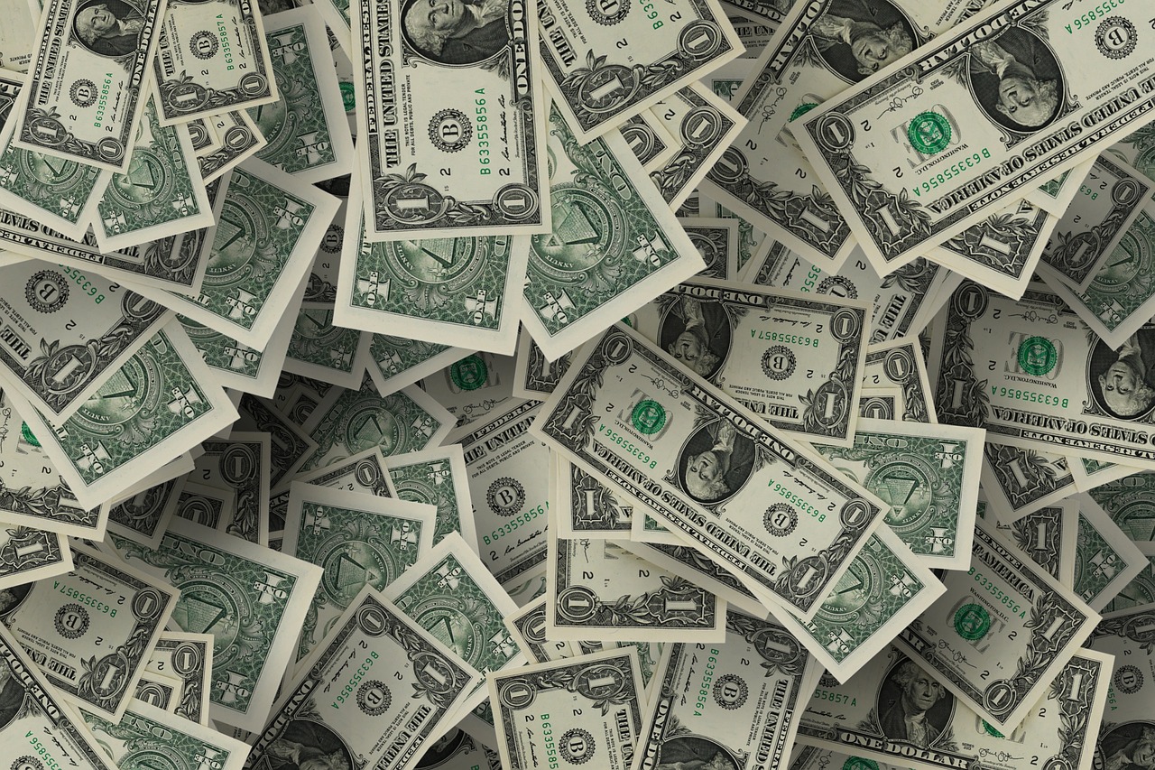 亚马逊股价飙升超9%市场热议背后驱动因素亚马逊涨超1%