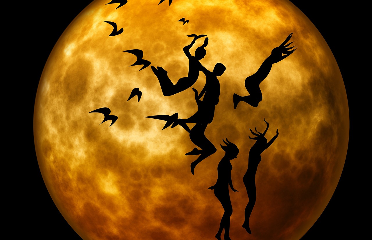 神21,月光下的绝美之舞绝美!神21掠月而过 神21,月光下的绝美之舞绝美!神21掠月而过