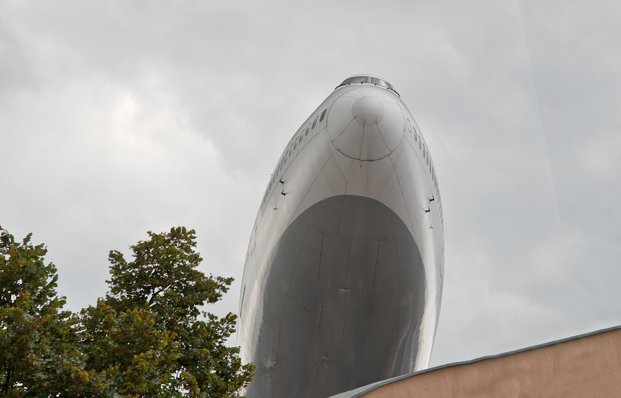政府停摆的蝴蝶效应,当美国空域关闭如何撼动全球航空网络 政府停摆的蝴蝶效应,当美国空域关闭如何撼动全球航空网络