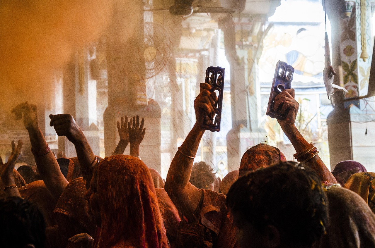 两岸同胞共筑和平新局，从终结自相残杀到共谋发展