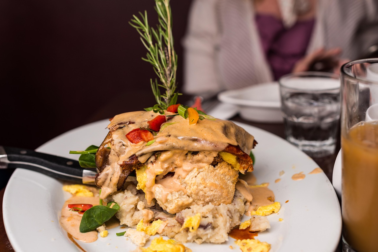 舌尖上的竞技场,体育饮食直播如何重塑运动营养新生态 舌尖上的竞技场,体育饮食直播如何重塑运动营养新生态