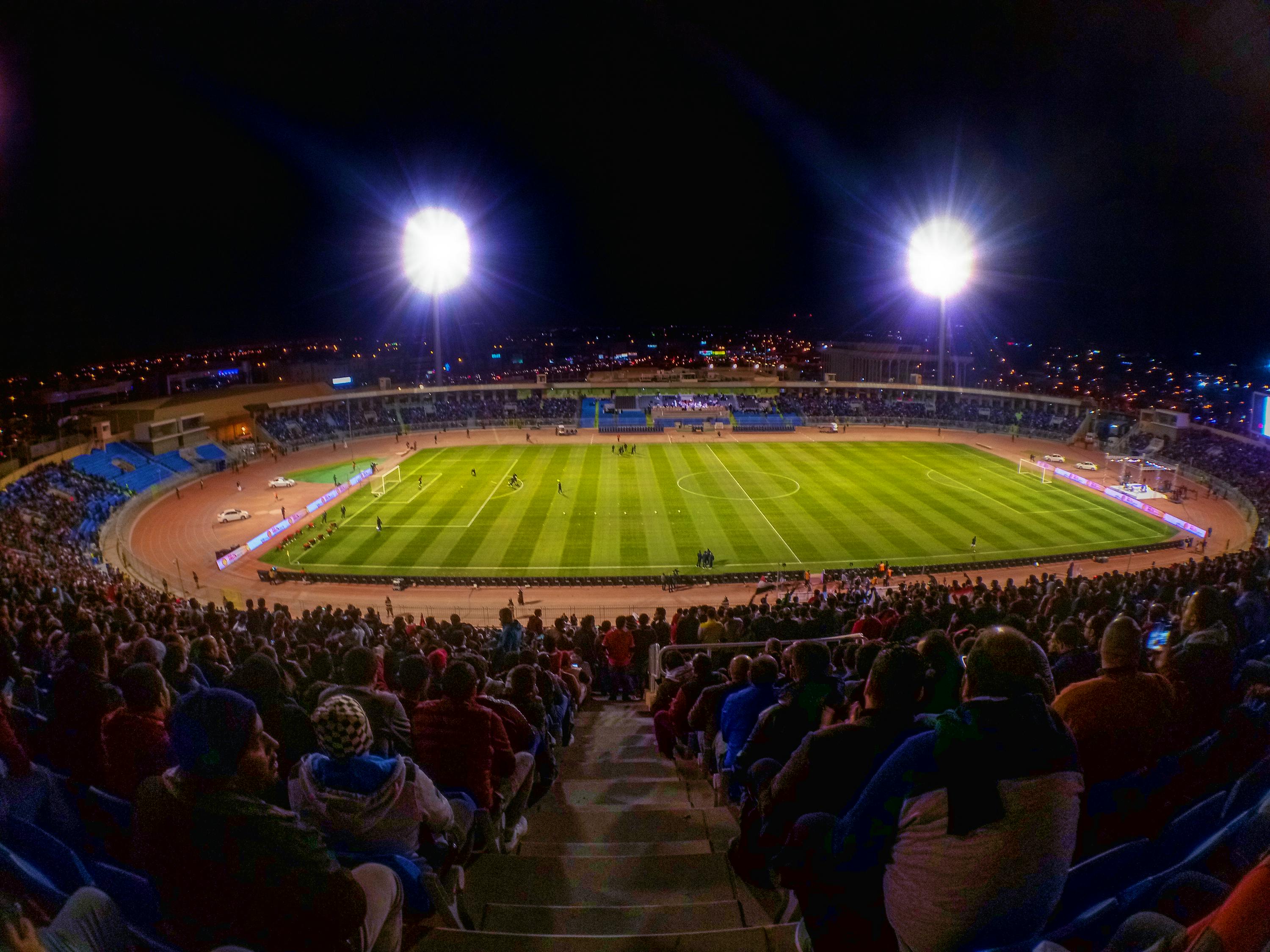 腾讯体育英超直播，沉浸式观赛新体验，引爆足球狂欢盛宴