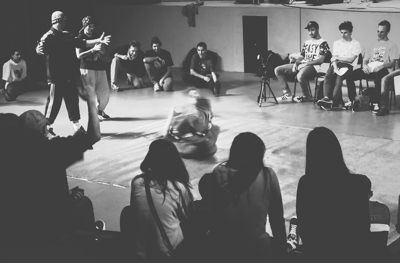 爱动体育直播,街舞者的云端舞台,汗水与梦想碰撞的狂欢之地 爱动体育直播,街舞者的云端舞台,汗水与梦想碰撞的狂欢之地