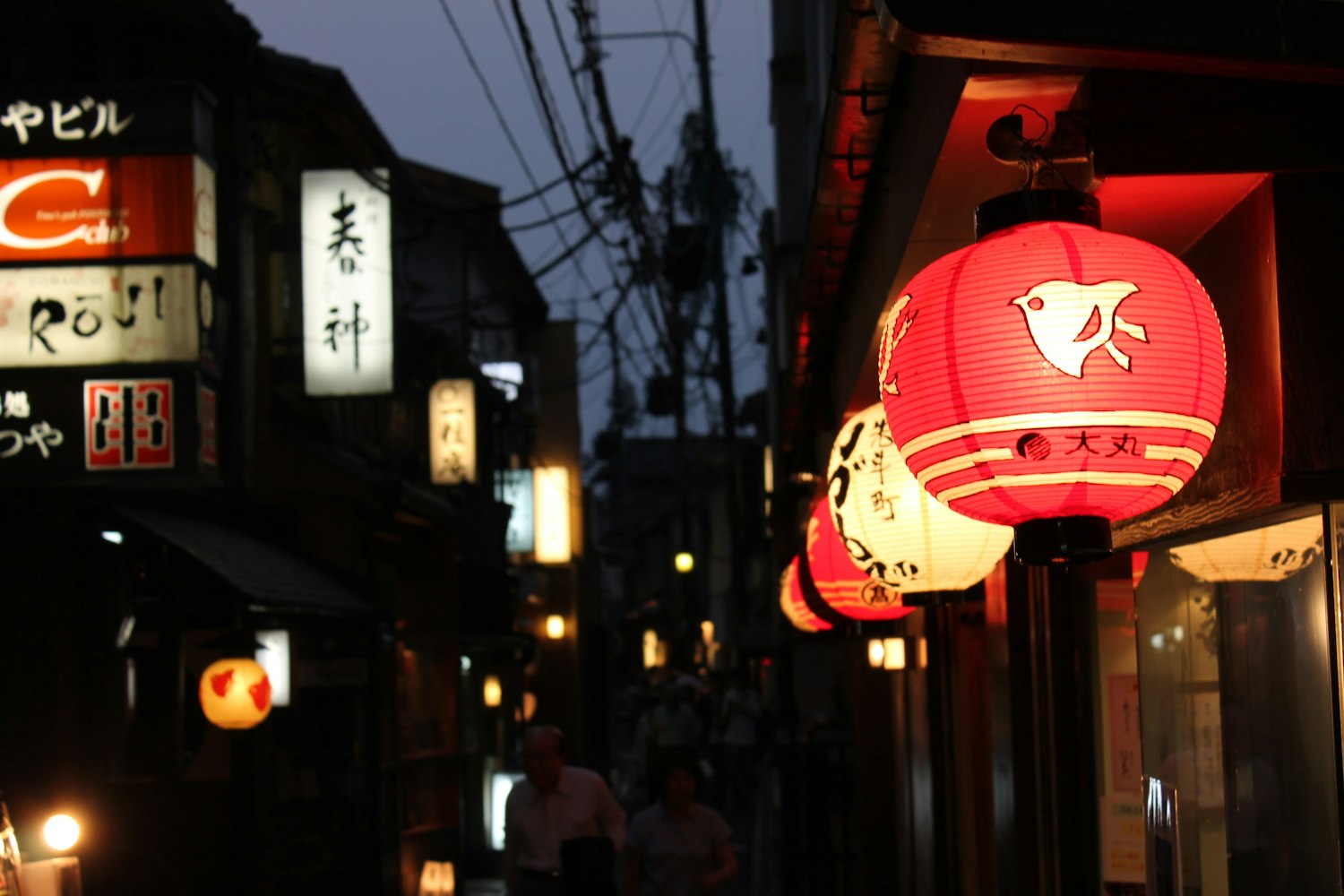 直播新场景,体育与美食的跨界狂欢如何引爆流量? 直播新场景,体育与美食的跨界狂欢如何引爆流量?