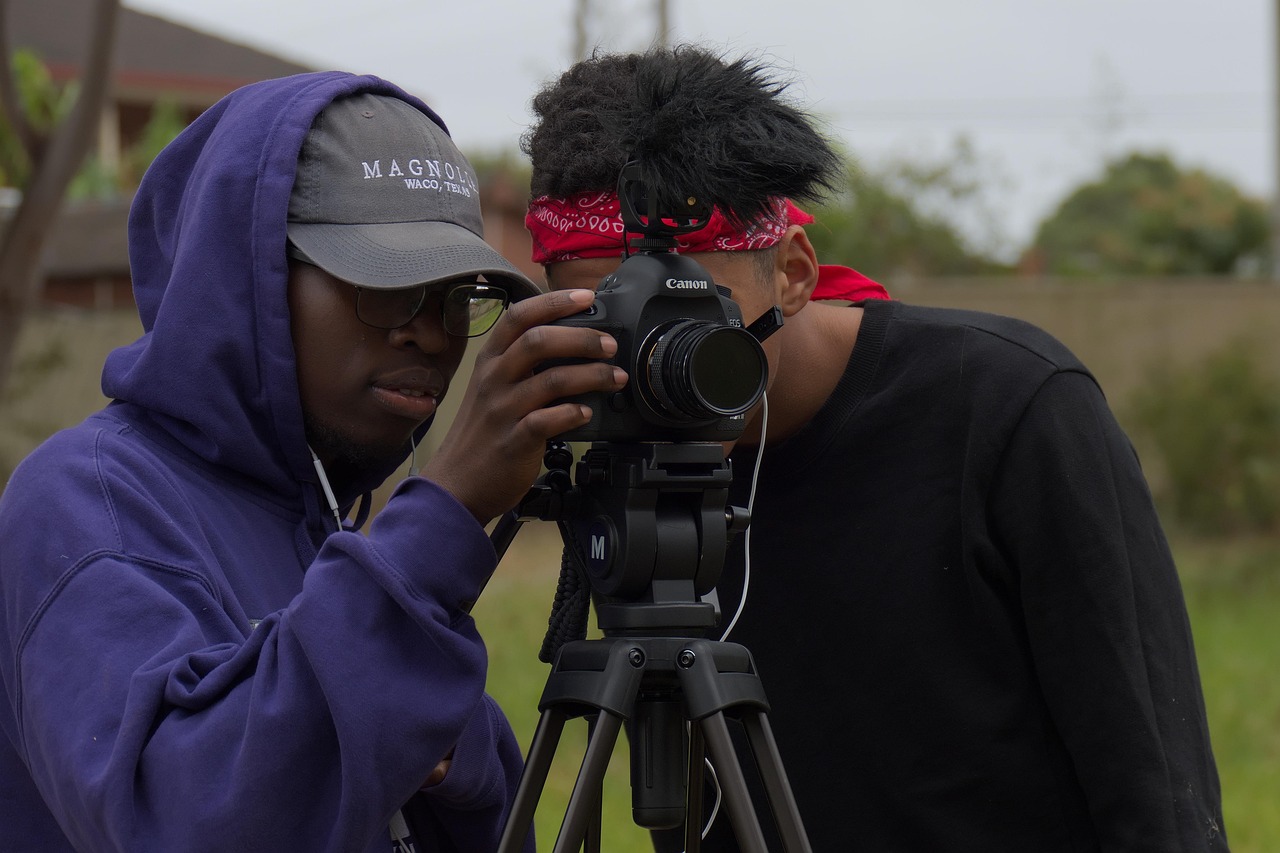 从训练场到直播间,榨体育生视频直播的崛起与体育生们的双面人生 从训练场到直播间,榨体育生视频直播的崛起与体育生们的双面人生