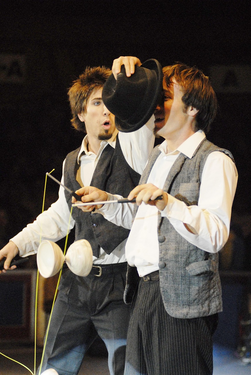 谭咏麟，体育直播界的声控艺术家