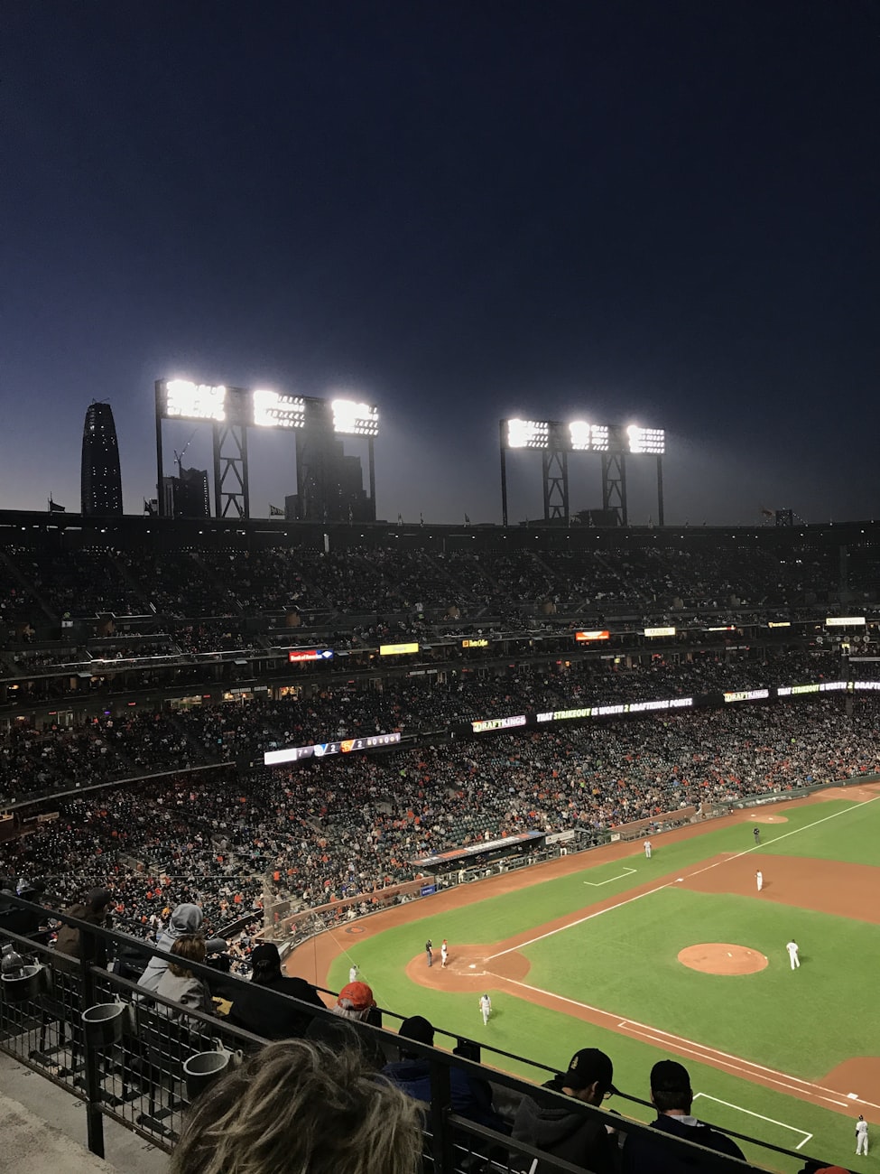 天空体育直播吧，体育赛事的实时盛宴与体育迷的互动新阵地