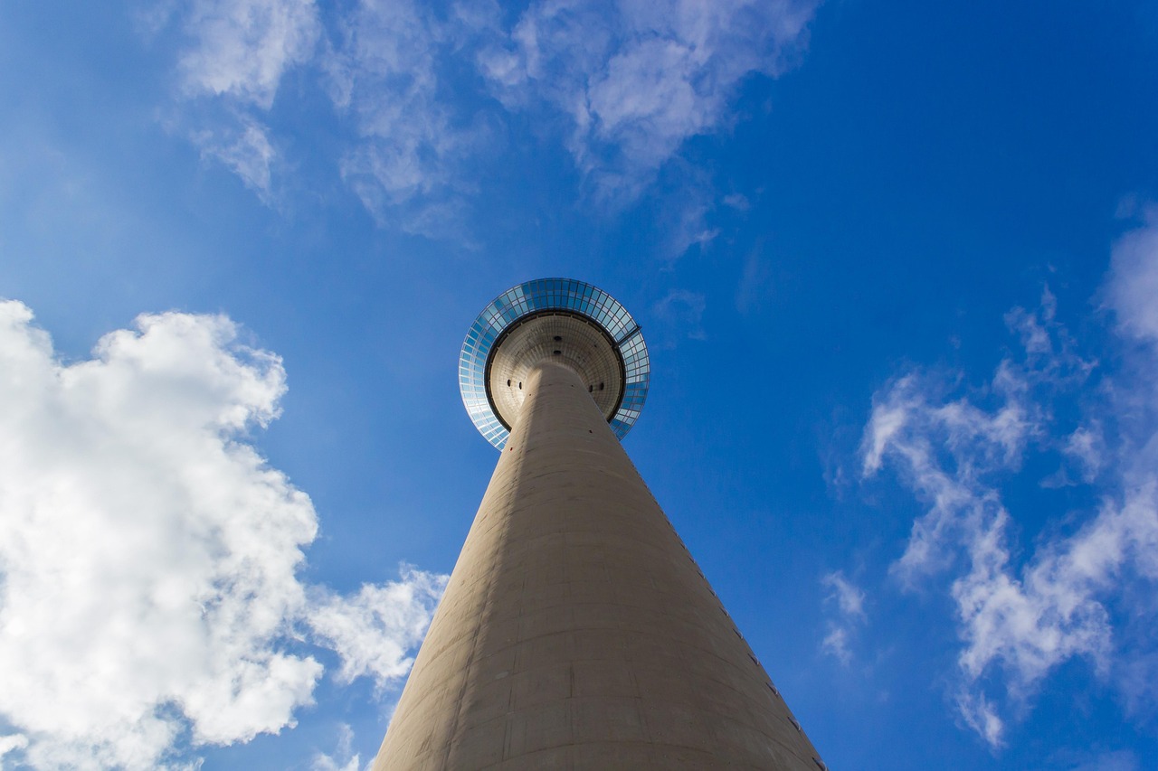 云端之上,雪原之上,解码新疆体育电视直播的高海拔叙事 云端之上,雪原之上,解码新疆体育电视直播的高海拔叙事