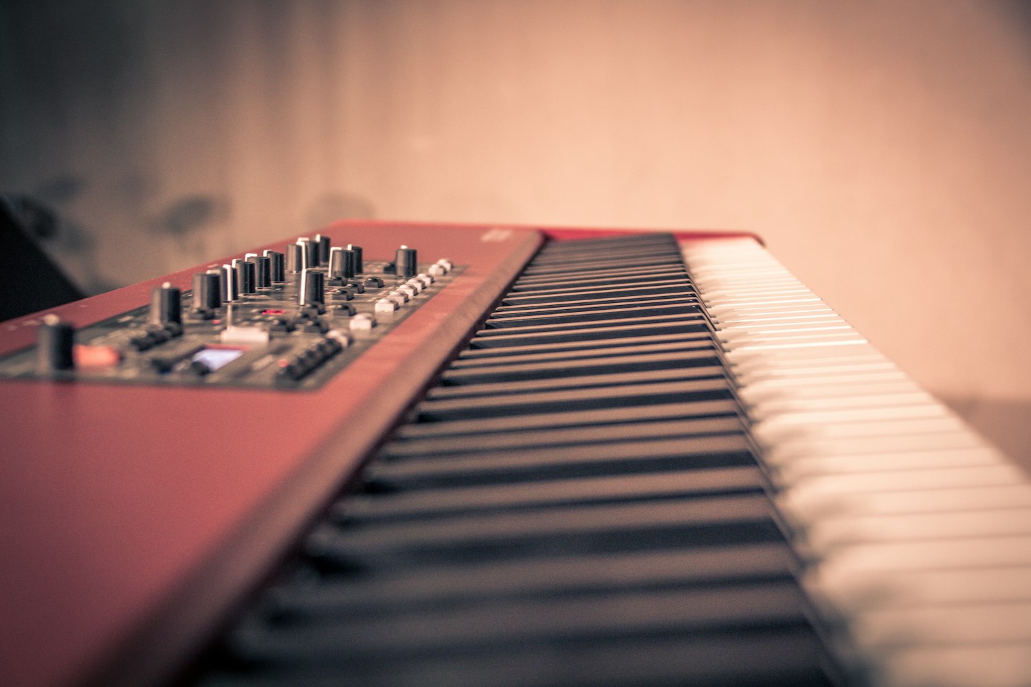 云端绽放,百老汇如何突破物理舞台的边界,开启数字时代的艺术新纪元 云端绽放,百老汇如何突破物理舞台的边界,开启数字时代的艺术新纪元