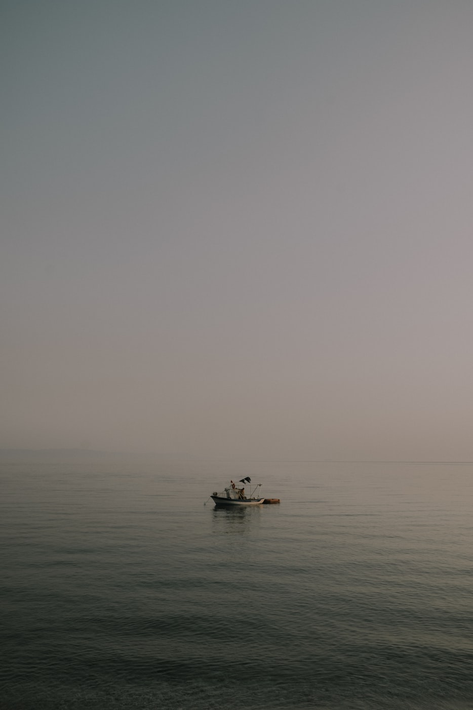 跨越公海的见证者,中国第一艘公海渡船的历史使命 跨越公海的见证者,中国第一艘公海渡船的历史使命