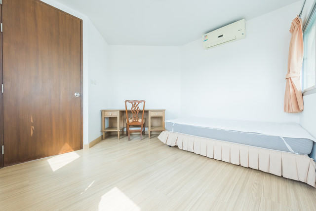 如何在租房过程中选择合适的公寓？这种选择怎样满足居住需求？