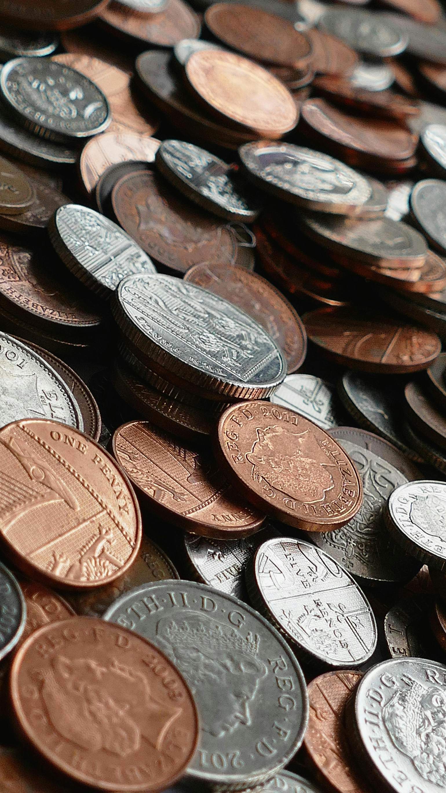 如何解决金白银的套牢问题？这种解决方法的效果如何评估？